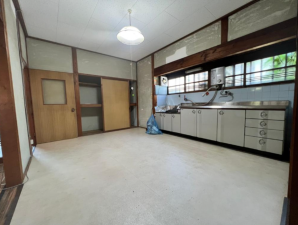 阪南市下出、中古一戸建ての画像です
