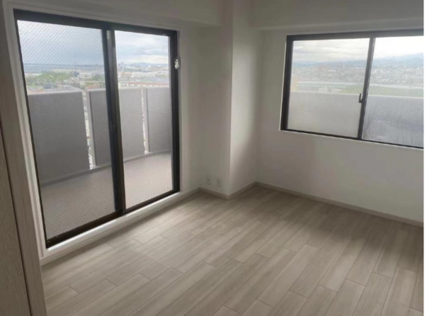 泉南市男里、マンションの画像です
