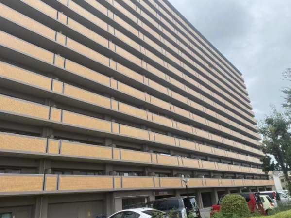 泉南市男里、マンションの画像です