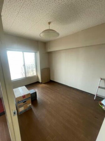 泉南市信達市場、マンションの画像です