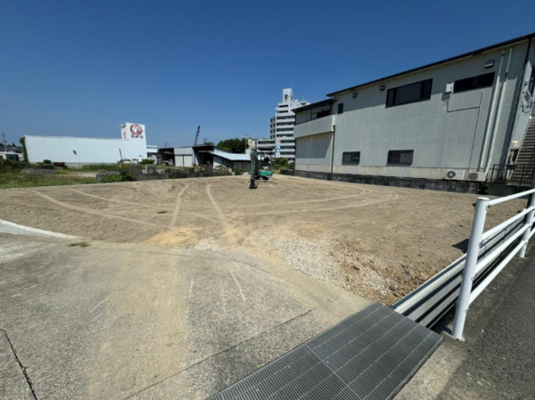 泉南市信達市場、土地の画像です