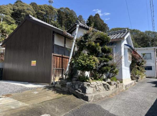 泉南市信達童子畑、中古一戸建ての画像です