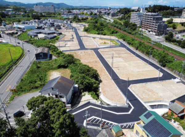 泉南市信達市場、土地の画像です