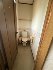 泉南郡岬町淡輪、中古一戸建てのトイレ画像です