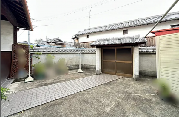 阪南市自然田、中古一戸建ての外観画像です