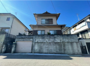 阪南市さつき台、中古一戸建ての画像です