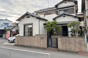 泉南市岡田、中古一戸建ての画像です