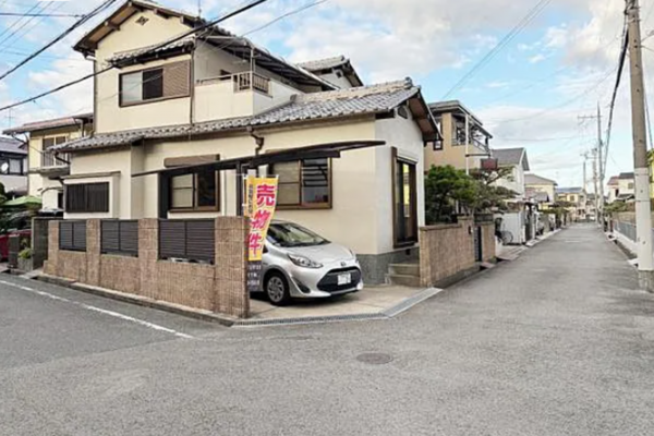 泉南市岡田、中古一戸建ての外観画像です