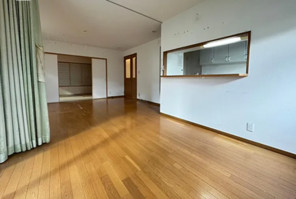 阪南市桃の木台、中古一戸建ての画像です