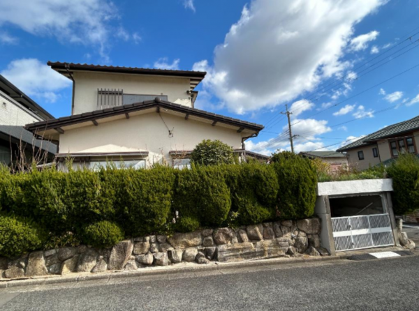 泉南市新家、中古一戸建ての画像です