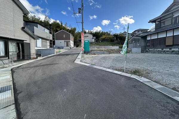 泉南市信達大苗代、新築一戸建ての画像です