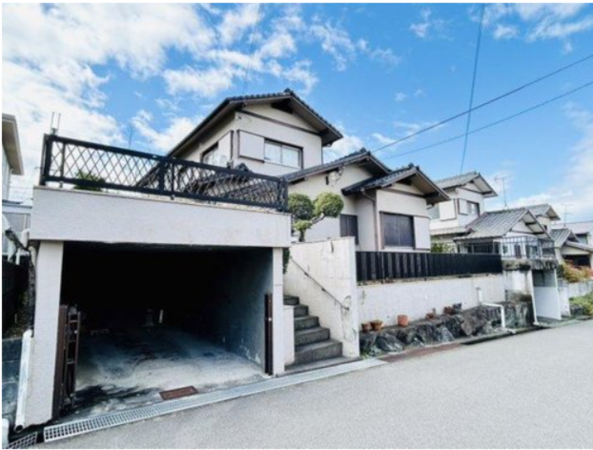 泉南市新家、中古一戸建ての画像です