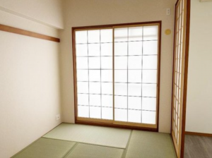 泉南市信達市場、マンションの画像です