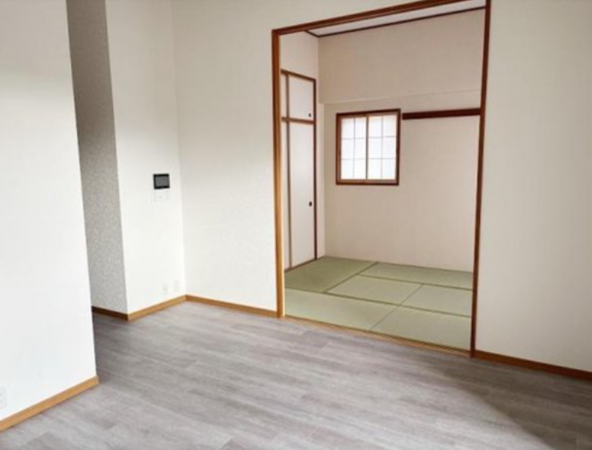 泉南市信達市場、マンションの画像です