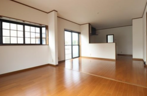 泉南市男里、中古一戸建ての画像です