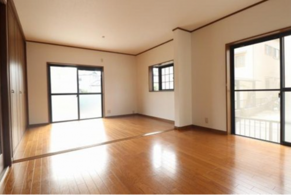 泉南市男里、中古一戸建ての画像です