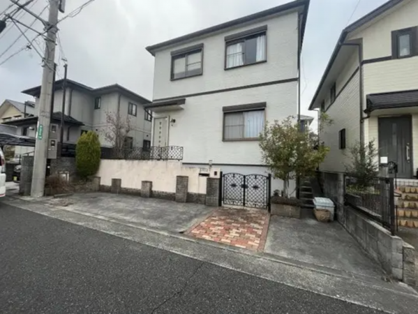阪南市桃の木台、中古一戸建ての画像です