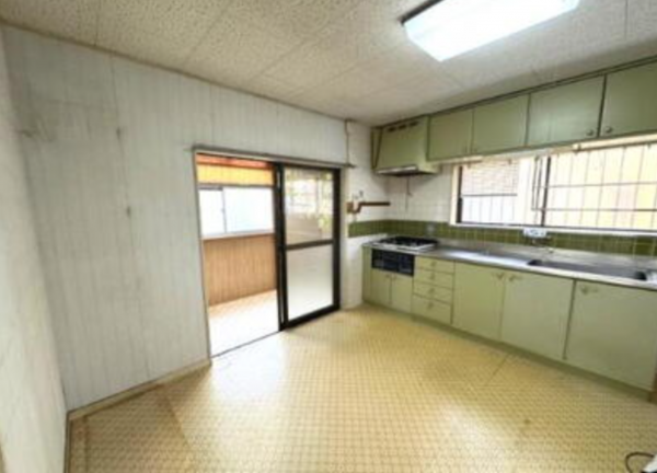 泉南市新家、中古一戸建ての画像です
