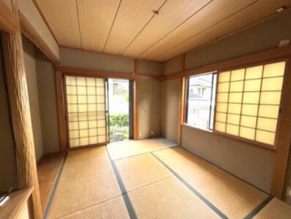 泉南市新家、中古一戸建ての画像です