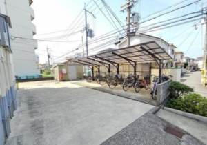 泉南市男里、マンションの画像です