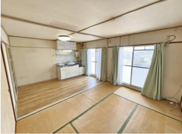 泉南市男里、マンションの画像です
