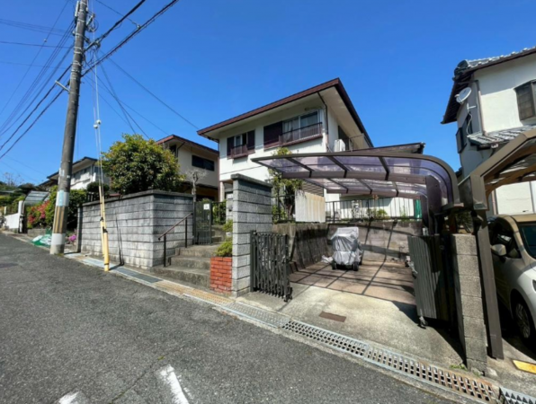 阪南市緑ヶ丘、中古一戸建ての画像です