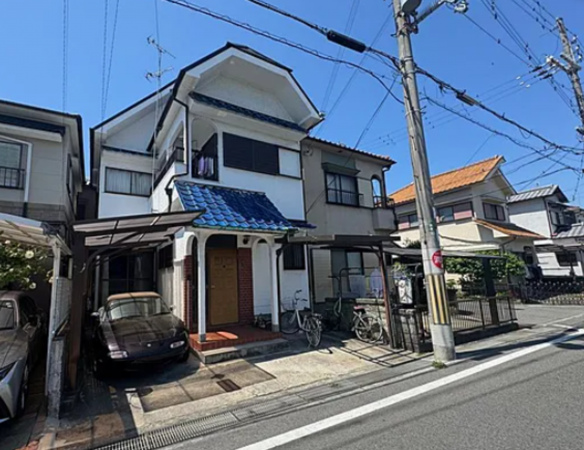 泉南市男里、中古一戸建ての画像です