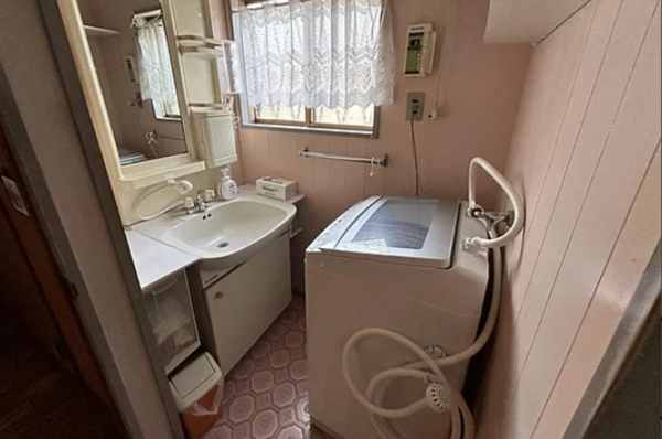 泉南市樽井、中古一戸建ての画像です