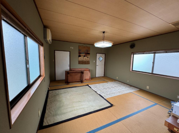 阪南市箱作、収益物件/店舗付住宅の画像です