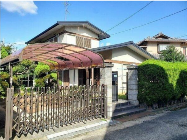 熊取町大久保西、中古一戸建ての画像です