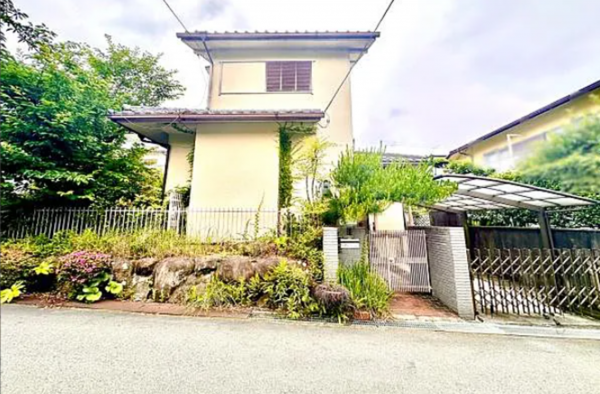 泉南市新家、中古一戸建ての画像です