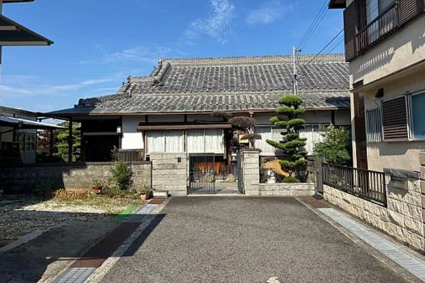 泉南市新家、中古一戸建ての画像です