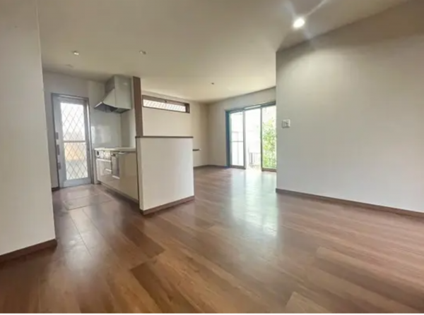 阪南市下出、中古一戸建ての画像です