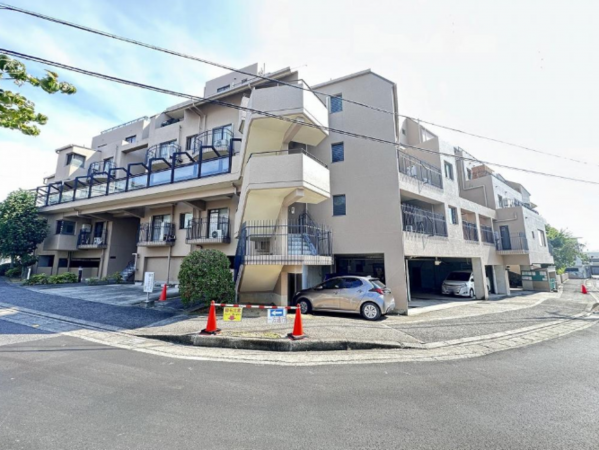 泉南市信達牧野、マンションの画像です