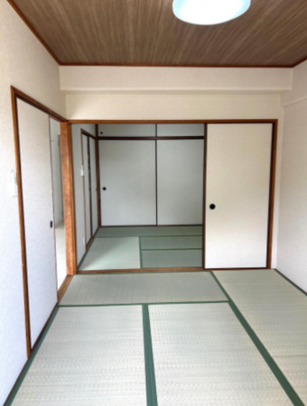 泉南市信達市場、マンションの画像です