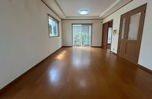 泉南市新家、中古一戸建ての画像です