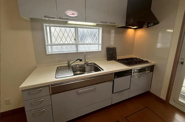 泉南市新家、中古一戸建ての画像です