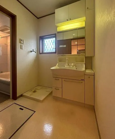 泉南市新家、中古一戸建ての画像です