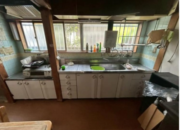 泉南市中小路、中古一戸建ての画像です