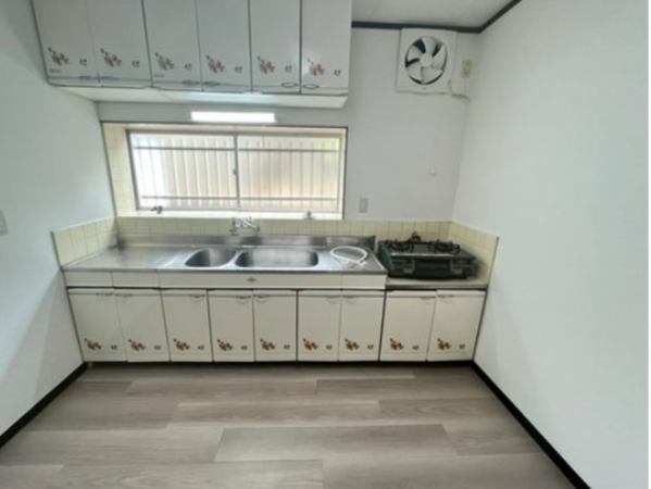 阪南市箱作、中古一戸建ての画像です