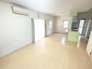 阪南市緑ヶ丘、中古一戸建ての画像です