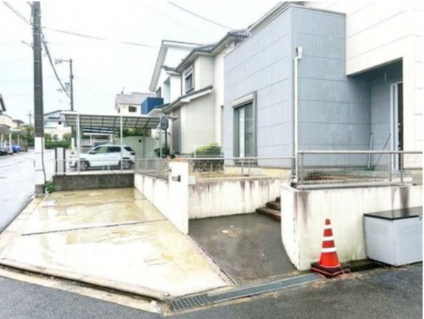 阪南市緑ヶ丘、中古一戸建ての画像です