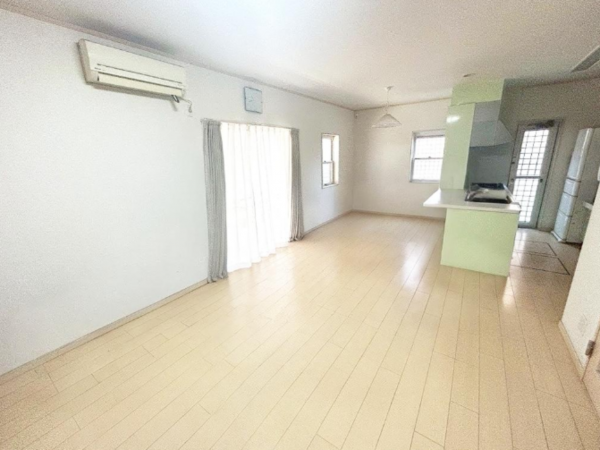 阪南市緑ヶ丘、中古一戸建ての画像です