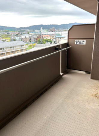 泉南市男里、マンションの画像です