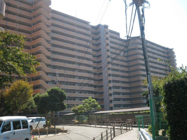 泉南市男里、マンションの画像です