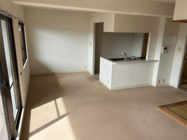 泉南市男里、マンションの画像です