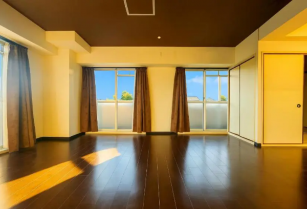 泉南市信達大苗代、マンションの画像です