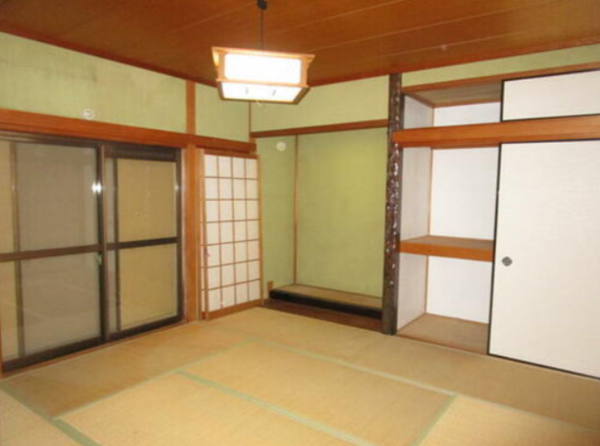 阪南市箱作、中古一戸建ての画像です