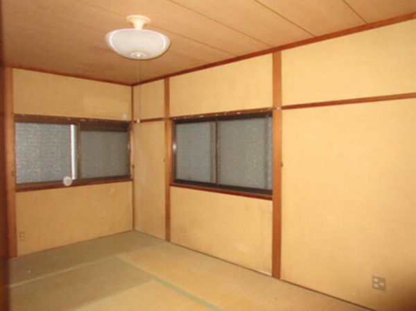 阪南市箱作、中古一戸建ての画像です