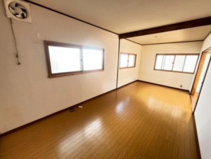 阪南市箱作、中古一戸建ての画像です